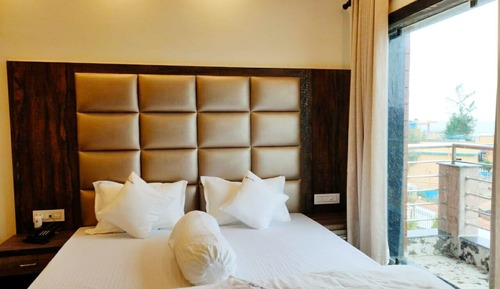 Deluxe Double Room, Balcony, Beach View
