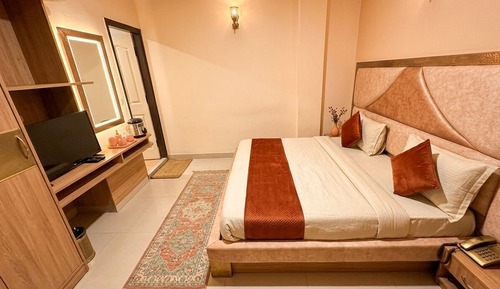 Deluxe Single Room