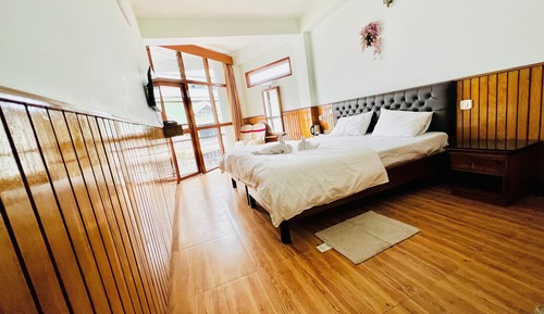 Deluxe Double Room, Balcony, Mountain View