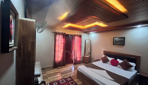 Deluxe Double Room, Balcony, Mountain View