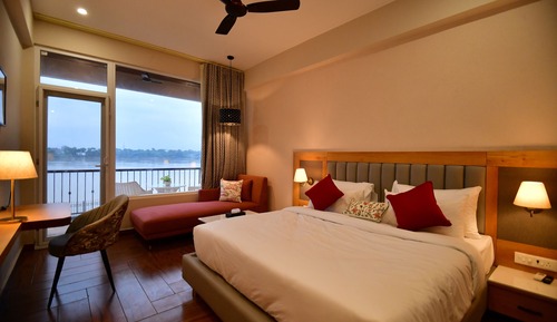 Deluxe Room Ganga Facing