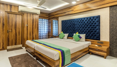Deluxe Double Room, 1 King Bed, City View
