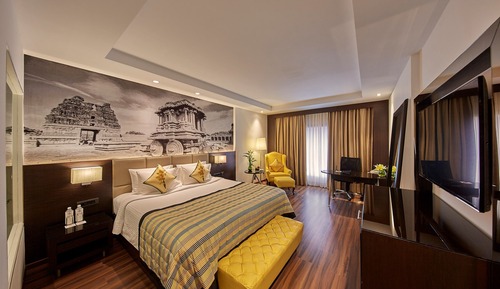 Royal Club Room