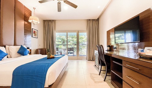 Upper deck Room