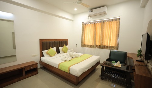 Deluxe Double Room, City View