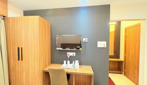 Superior Triple Room, City View