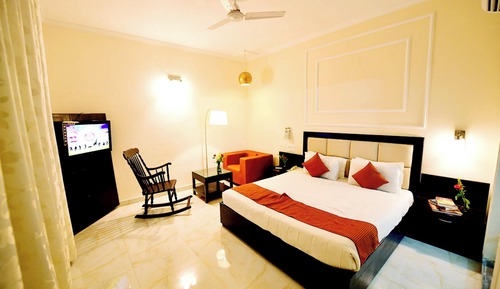 Deluxe Double Room, City View