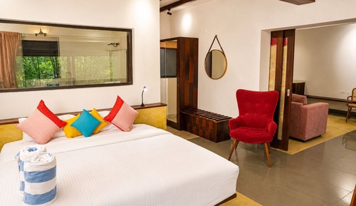 Junior Suite, Pool View