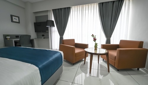 Executive Room, City View