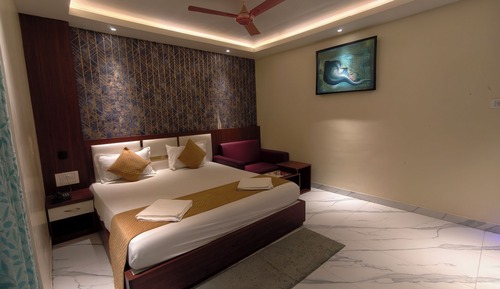 Deluxe Double Room, City View