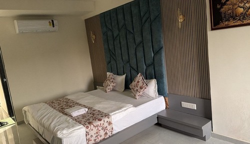 Deluxe Double Room, City View