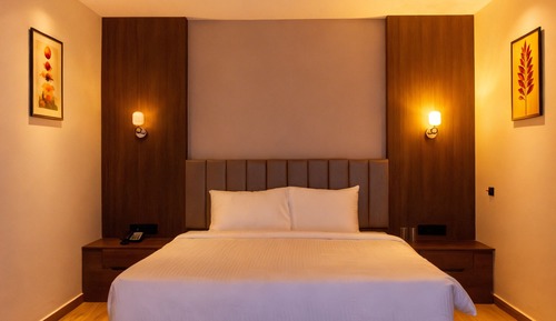 Comfort Room, Garden View