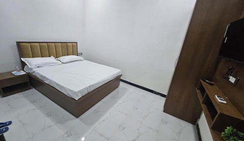 Basic Double Room, City View