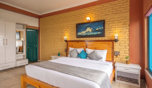 Deluxe Room, 1 King Bed, Mountain View, Mountainside
