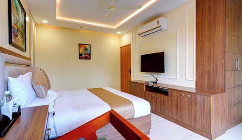 Luxury Suite