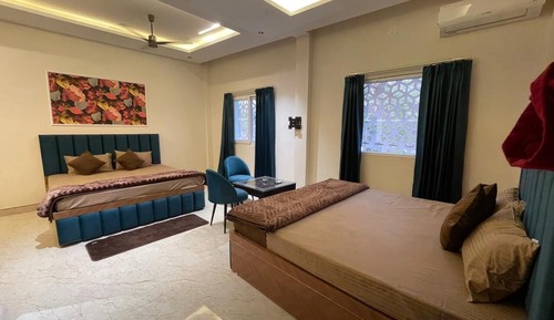 Deluxe Double or Twin Room, Balcony