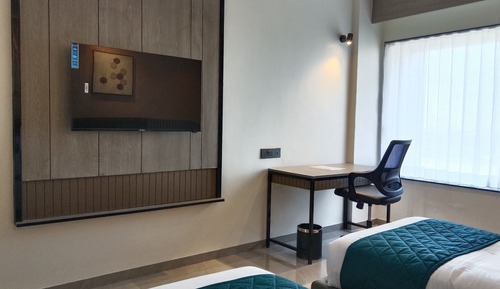 Deluxe Twin Room, City View