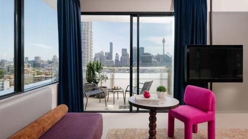 King Suite with Balcony and City Skyline View - High Floor