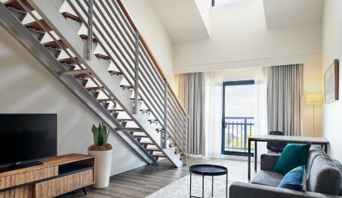 One-bedroom Loft Suite