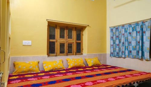 4-Bed Mixed Dormitory Room