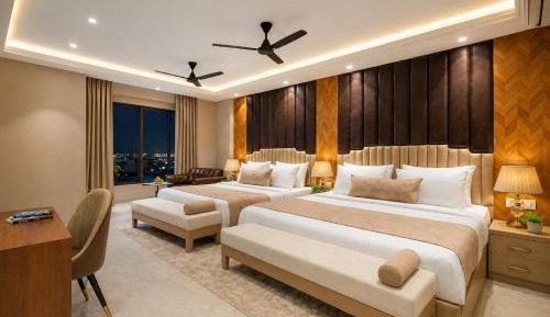 Deluxe Family Room