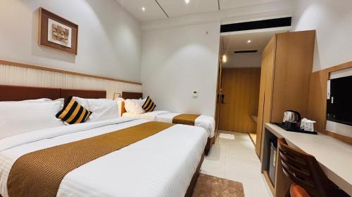 Superior Triple Room