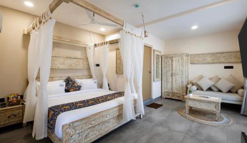 King Room with Balcony