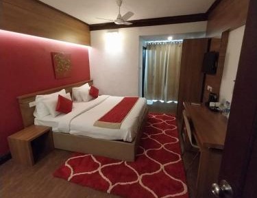 Executive Riverview Room
