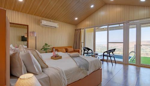 Suite with Private Pool