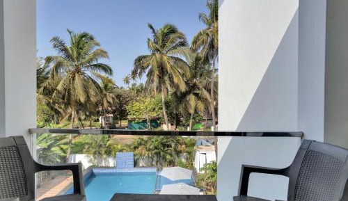 Double Room with Pool View