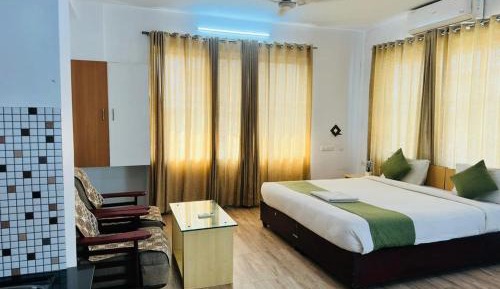 Deluxe King Room