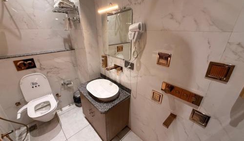 Deluxe Suite
