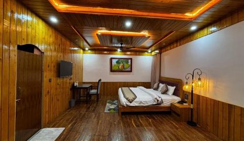 King Suite with Balcony