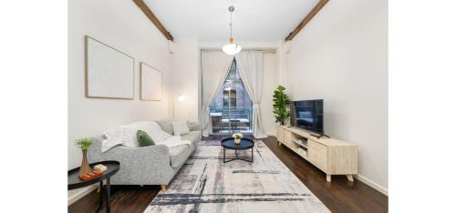 One-Bedroom Apartment with Balcony