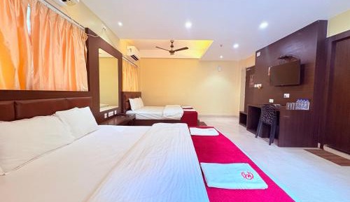 Deluxe Family Room