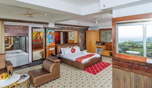 Jacuzzi Club Suite with Complimentary Adventure Activities and 100 Spread Breakfast