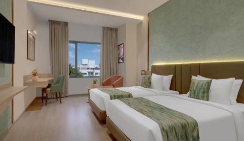 Winter Green Premium Twin Room with City View