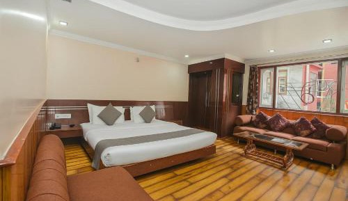 Deluxe King Room
