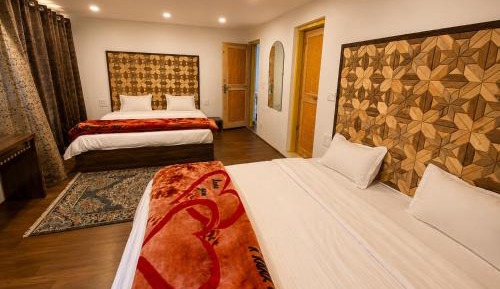 Deluxe Quadruple Room