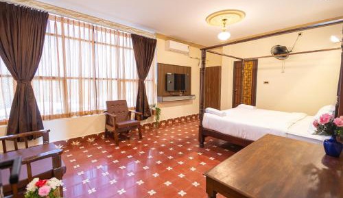 Superior King Room