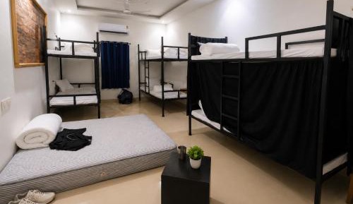 6-Bed Mixed Dormitory Room