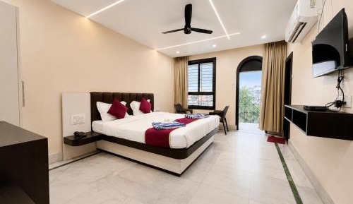 Superior King Room