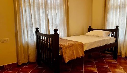 Basic Triple Room