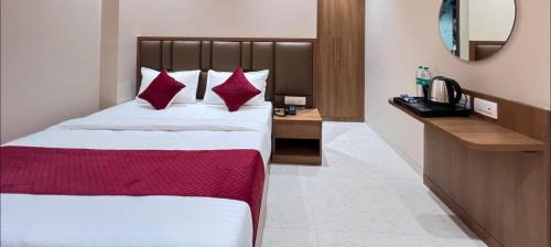Deluxe Room (1 adult + 1 child)