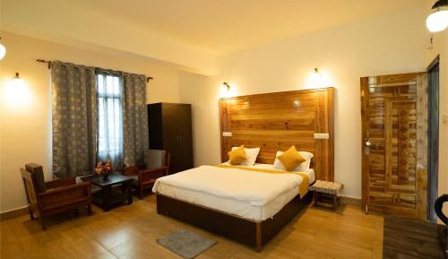 Deluxe King Room