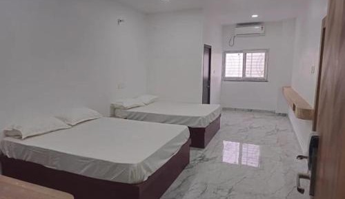 Double or Twin Room with Mountain View
