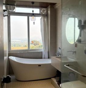 Deluxe Double Room with Bath