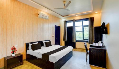 Classic Triple Room