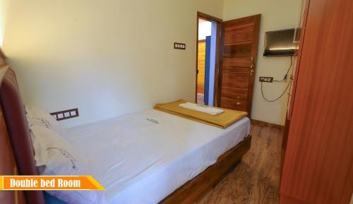 Twin Room with Balcony