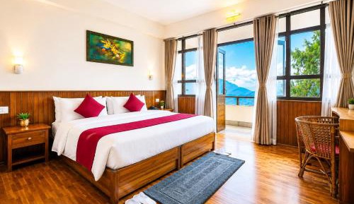 King Room with Balcony